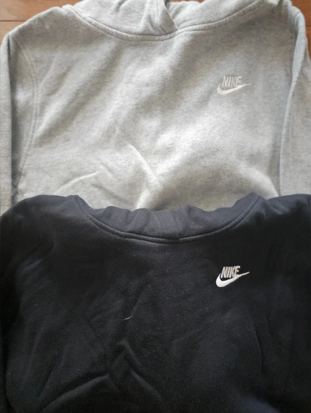 NIKE Lot Of 2 Boys Small Logo Hooded Sweatshirts